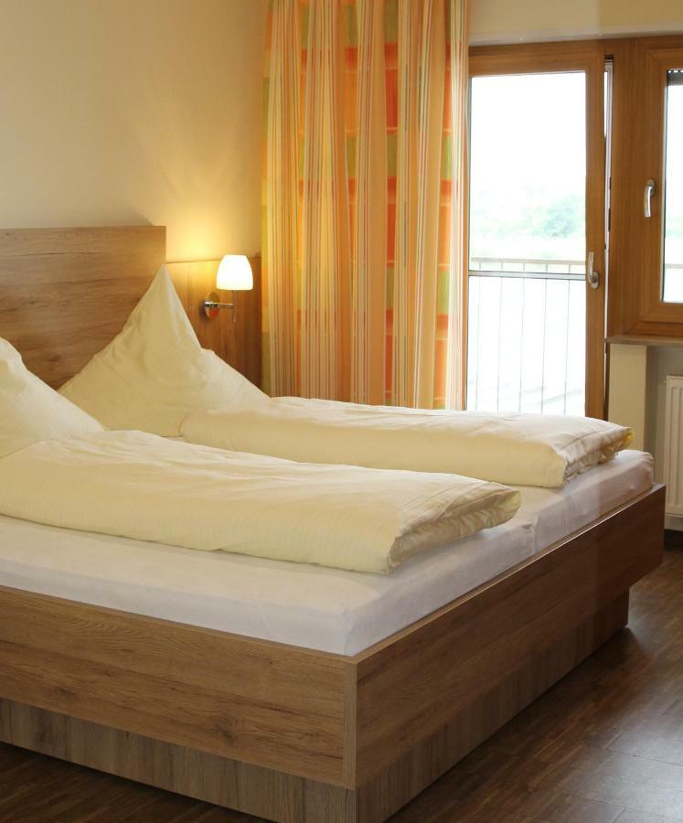 Gasthof Zum Schwanen Kleinostheim Extérieur photo